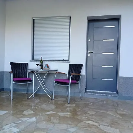 Rum i privatbostad With Pool Pula