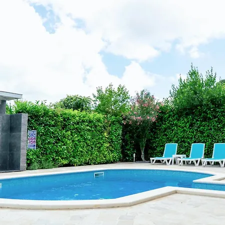 With Pool Rum i privatbostad *