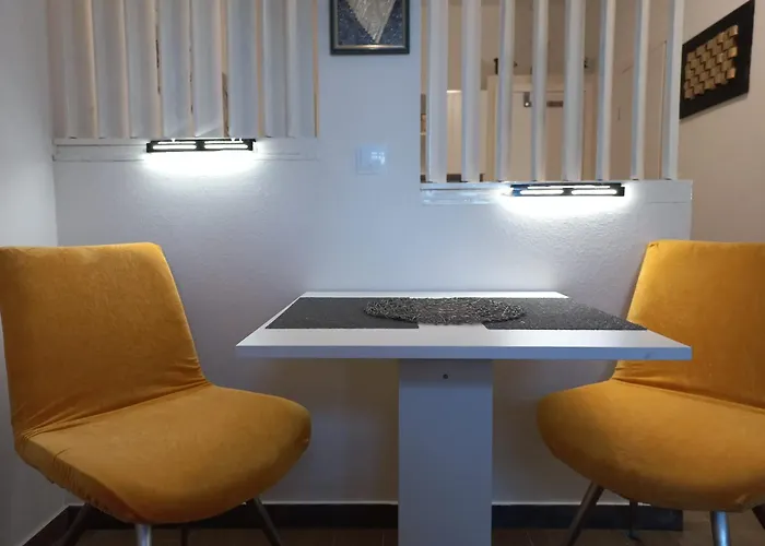 With Pool ホームステイ *