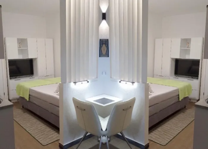 Privatunterkunft With Pool *