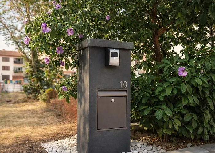 With Pool Privat bolig